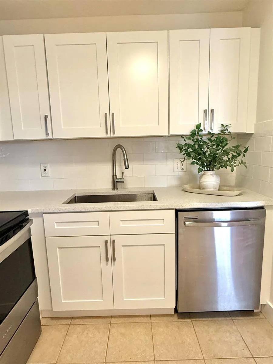 200 Village Green Circle E #k 311 Palm Springs, FL 33461