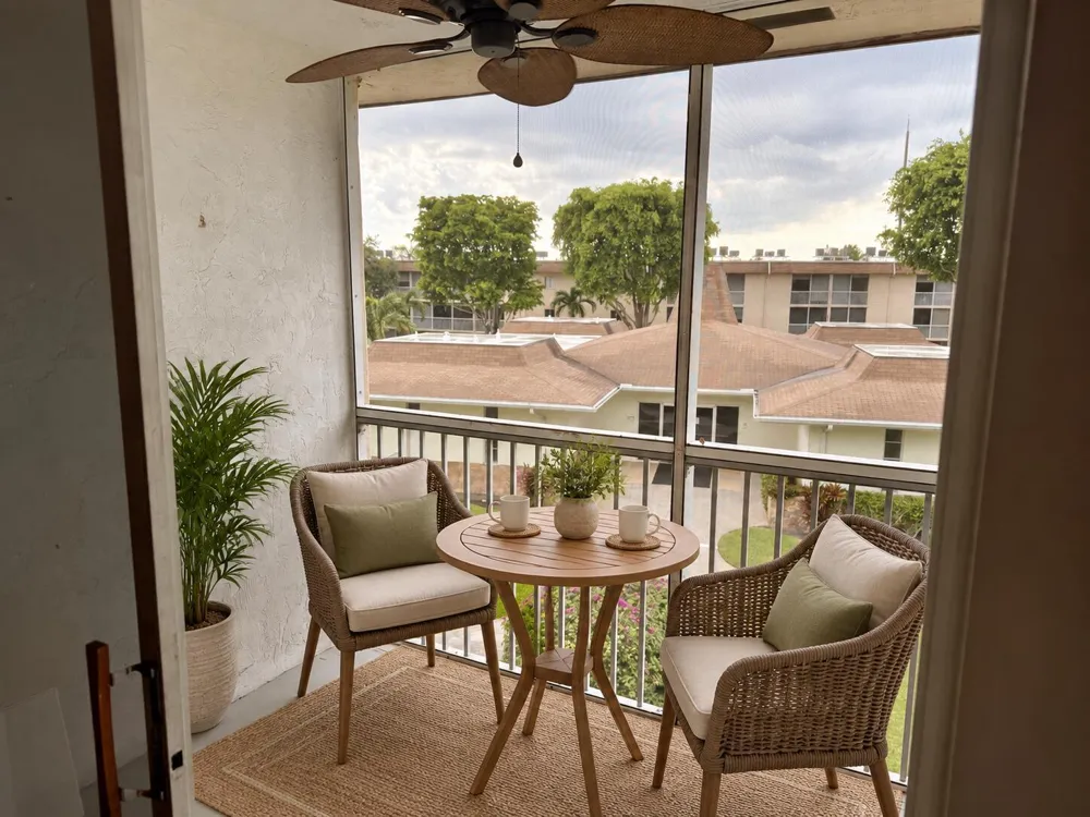 200 Village Green Circle E #k 311 Palm Springs, FL 33461