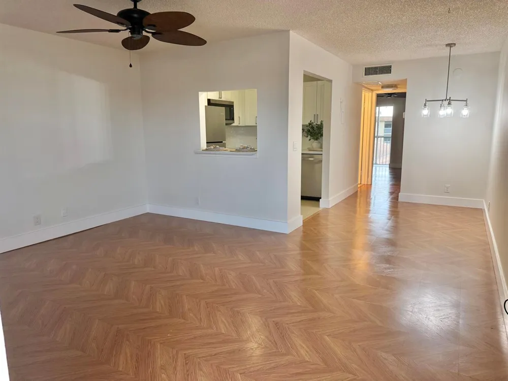 200 Village Green Circle E #k 311 Palm Springs, FL 33461