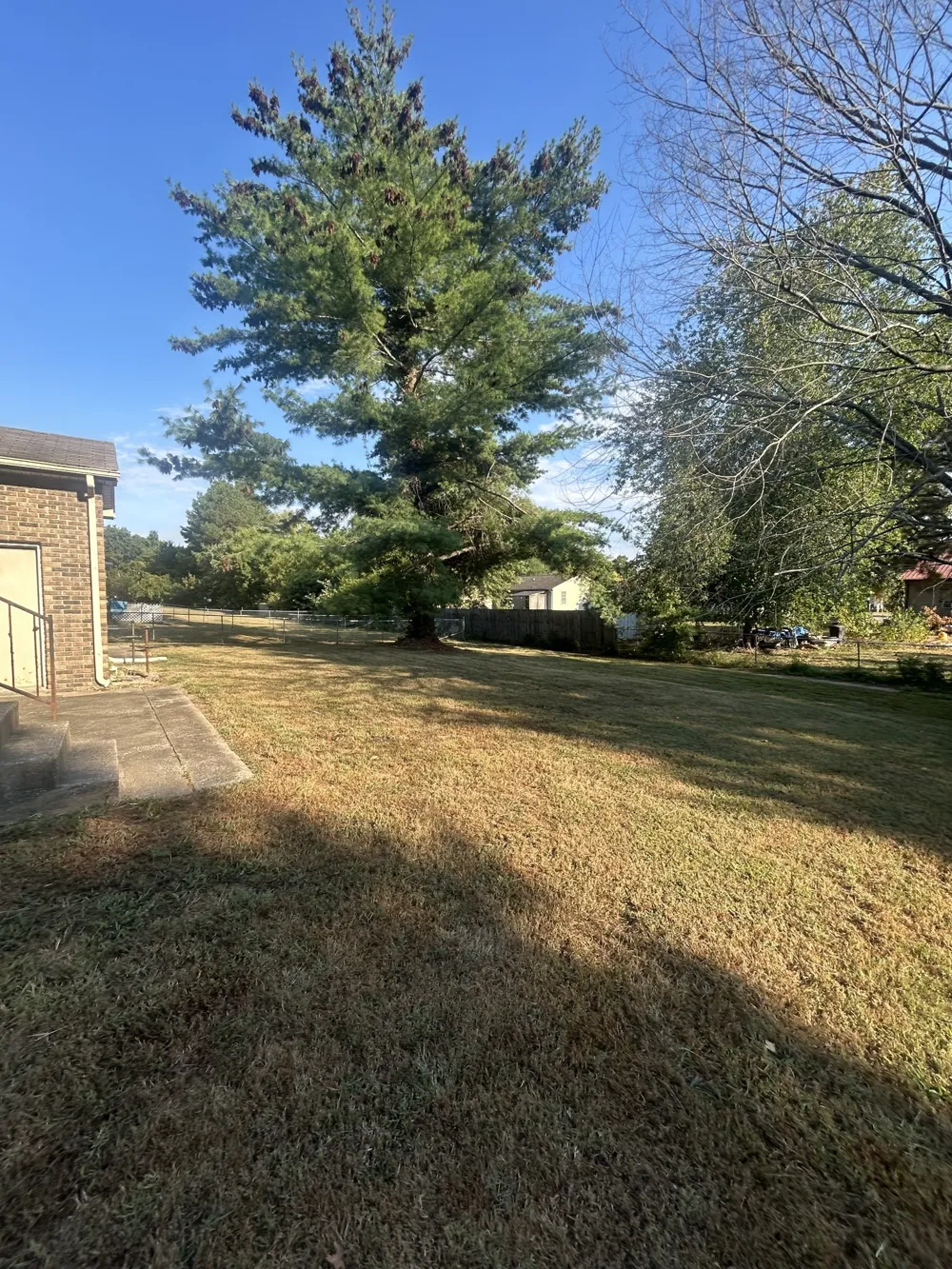 636 R S Bradley Blvd #B Clarksville, TN 37042