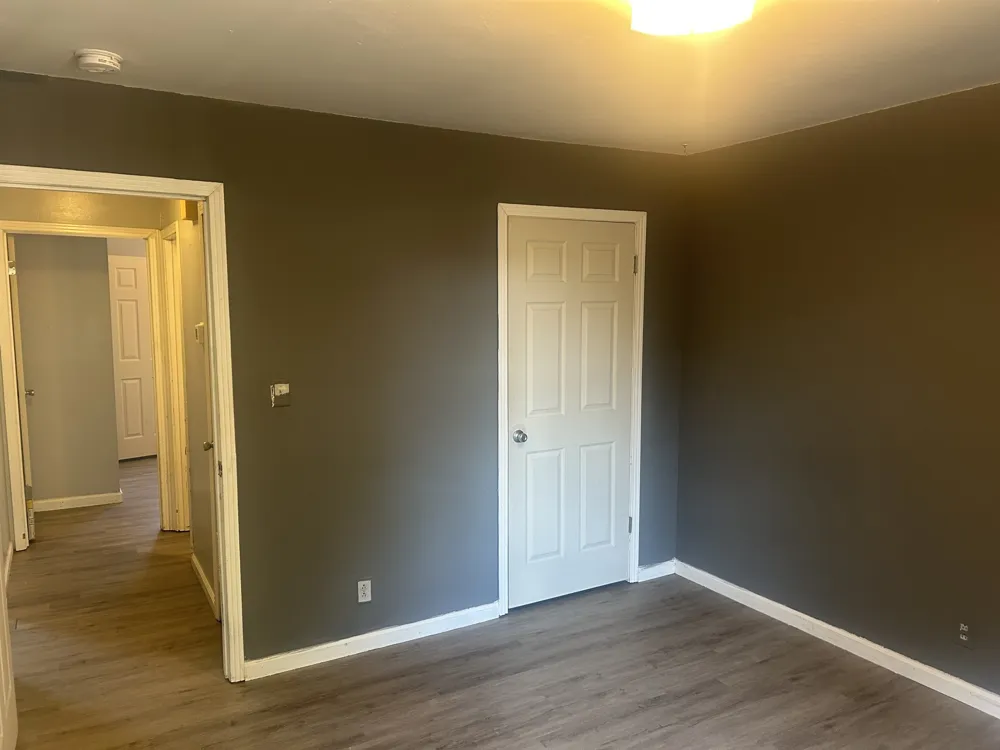 636 R S Bradley Blvd #B Clarksville, TN 37042