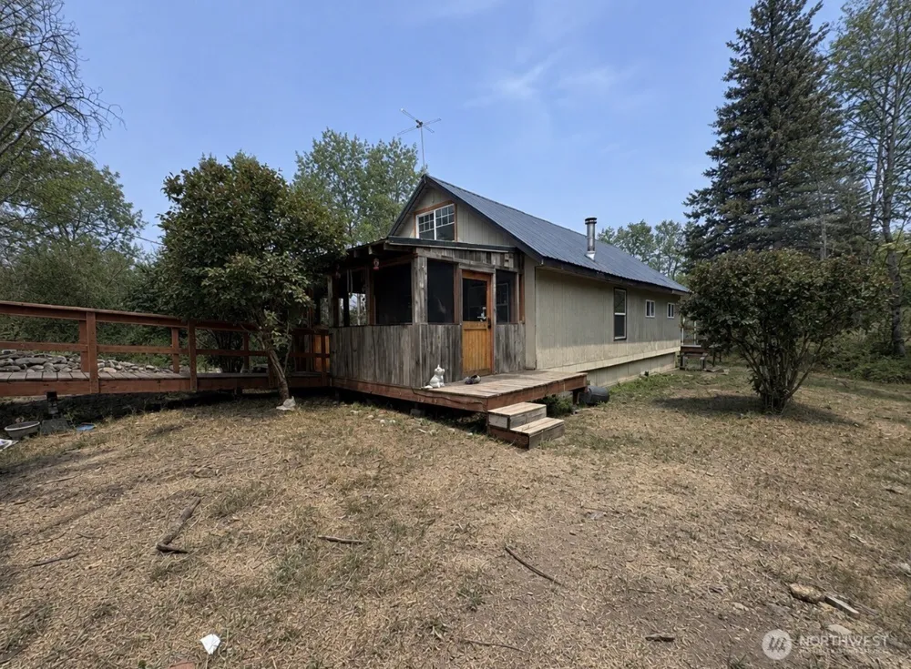 1066 A Ellemeham Mountain Road Oroville, WA 98844