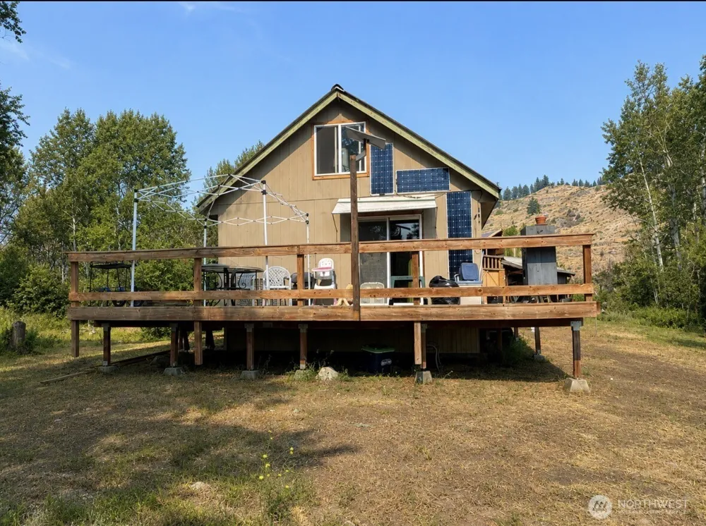 1066 A Ellemeham Mountain Road Oroville, WA 98844
