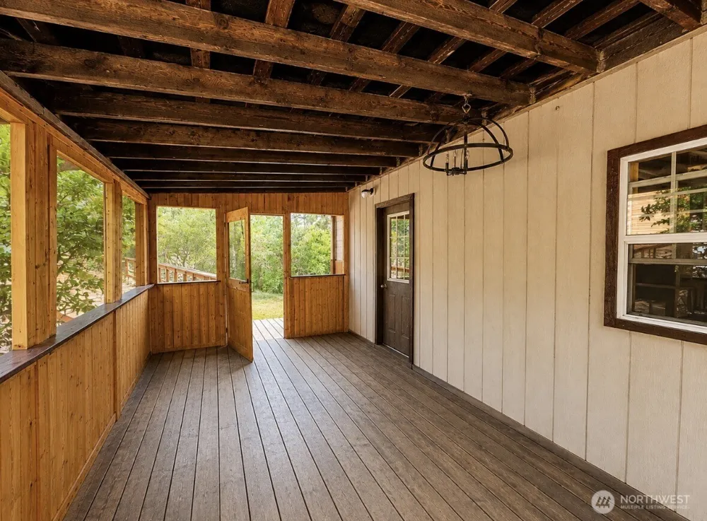 1066 A Ellemeham Mountain Road Oroville, WA 98844