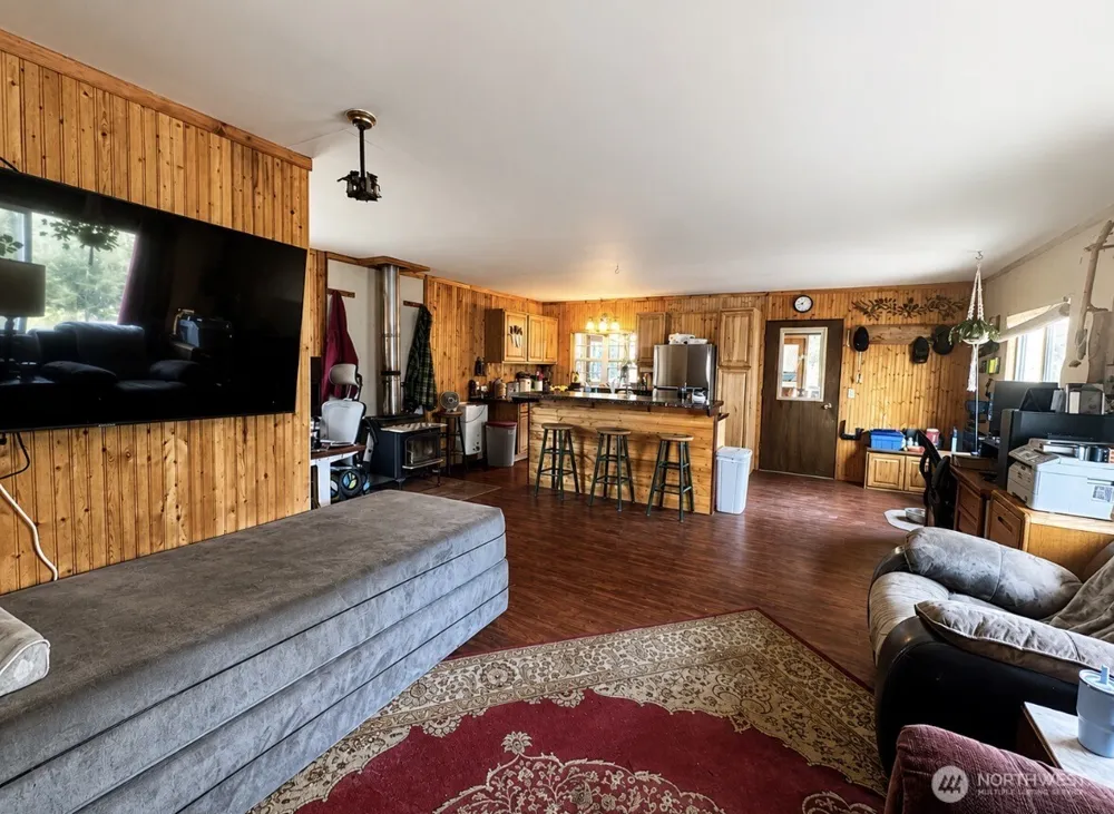 1066 A Ellemeham Mountain Road Oroville, WA 98844