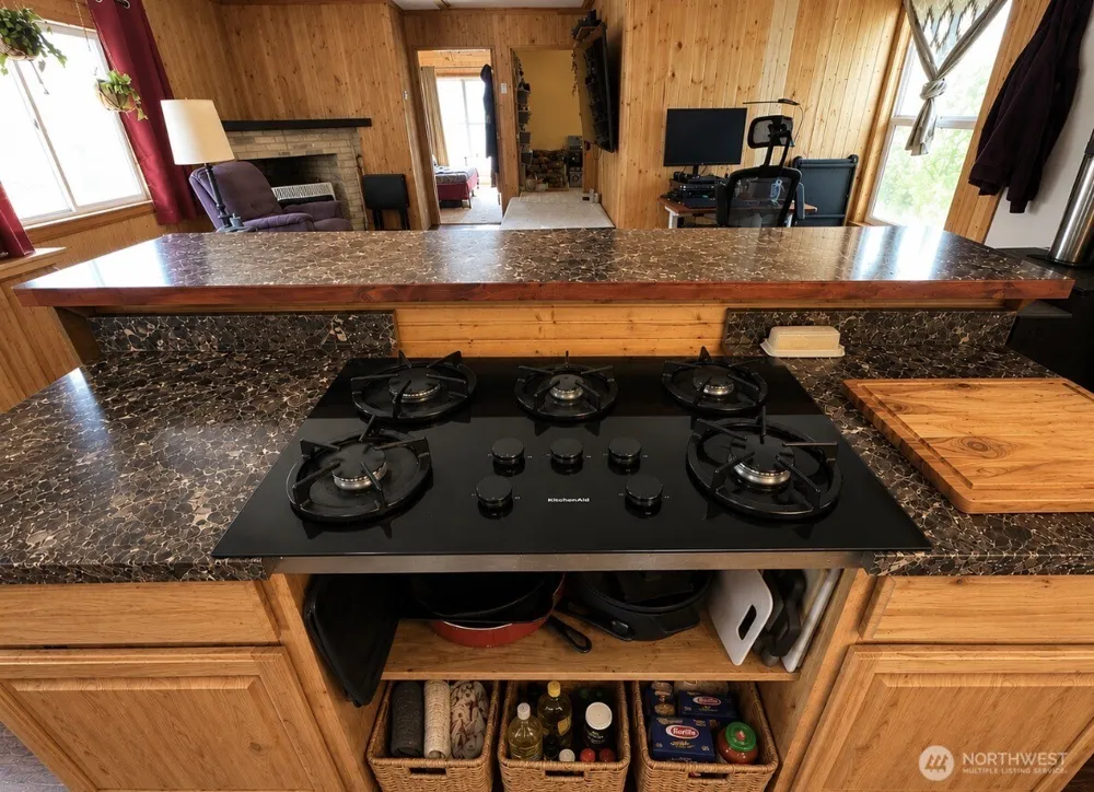 1066 A Ellemeham Mountain Road Oroville, WA 98844
