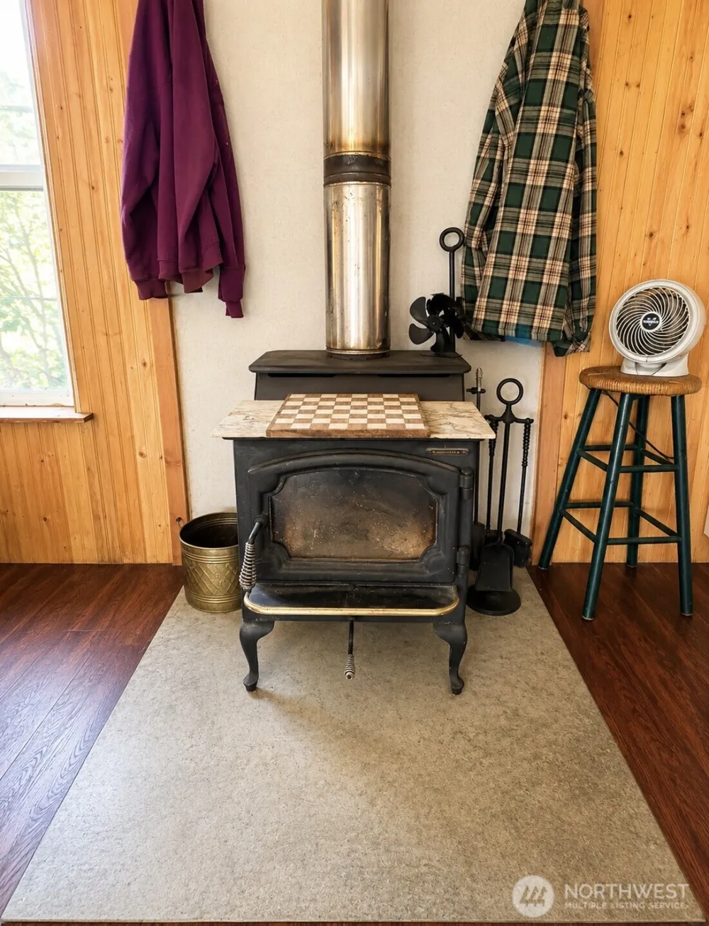 1066 A Ellemeham Mountain Road Oroville, WA 98844