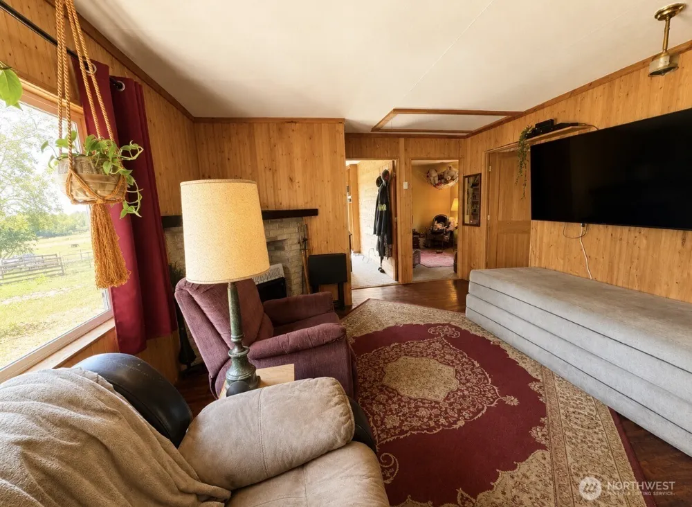 1066 A Ellemeham Mountain Road Oroville, WA 98844