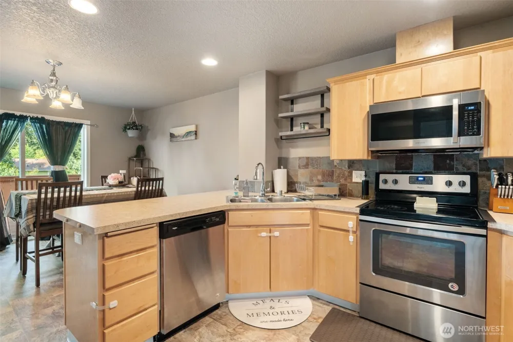 3319 Bali Street NE Lacey, WA 98516