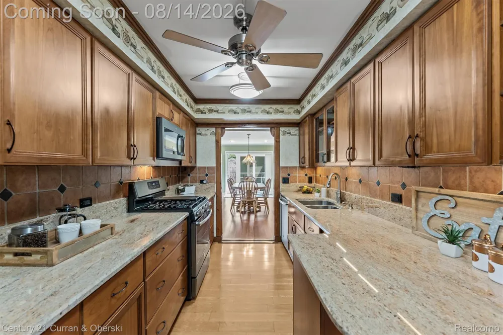 660 Sheldon Road Plymouth City, MI 48170