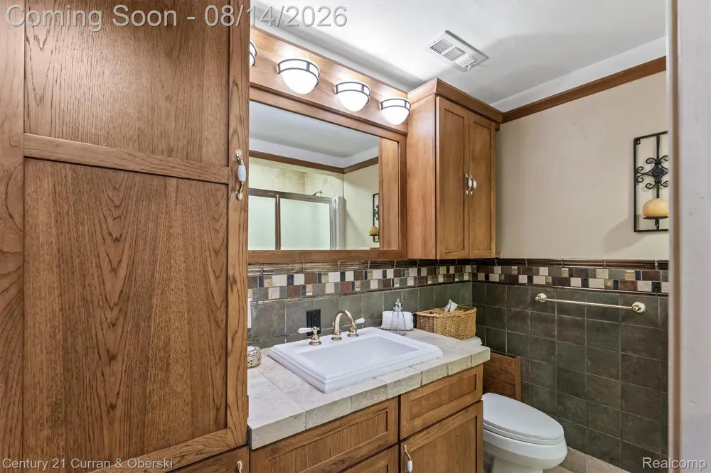 660 Sheldon Road Plymouth City, MI 48170