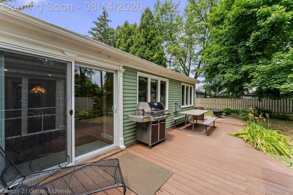 660 Sheldon Road Plymouth City, MI 48170