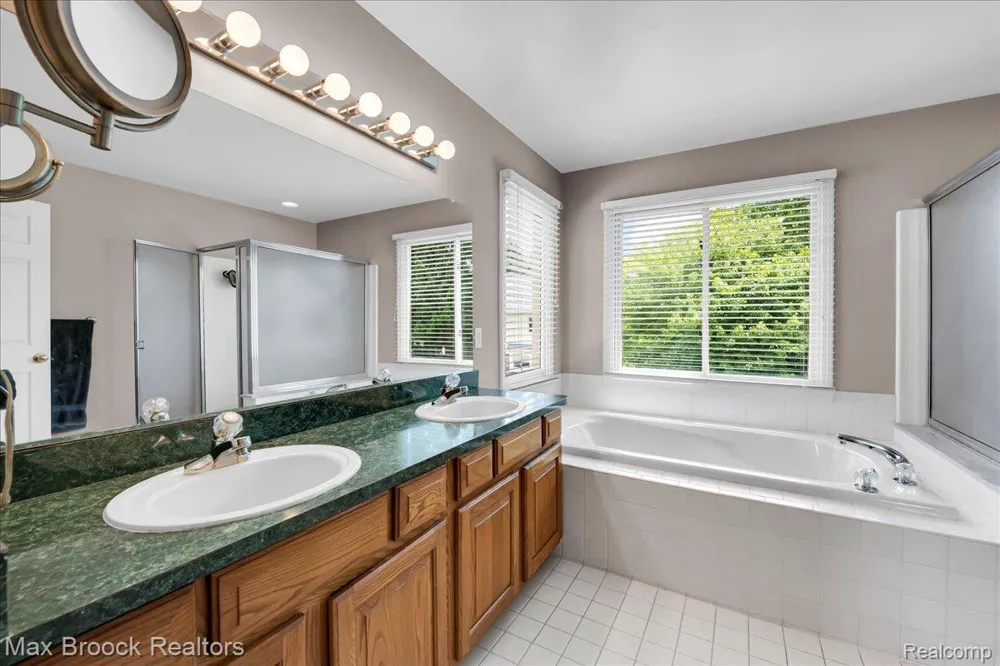 4086 Arcadia Drive Auburn Hills City, MI 48326
