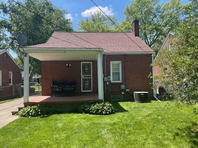 11322 Kinloch Avenue Redford Charter Township, MI 48239