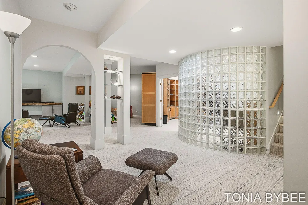 2302 Timberlee Drive Park Township, MI 49424