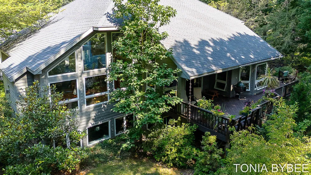 2302 Timberlee Drive Park Township, MI 49424