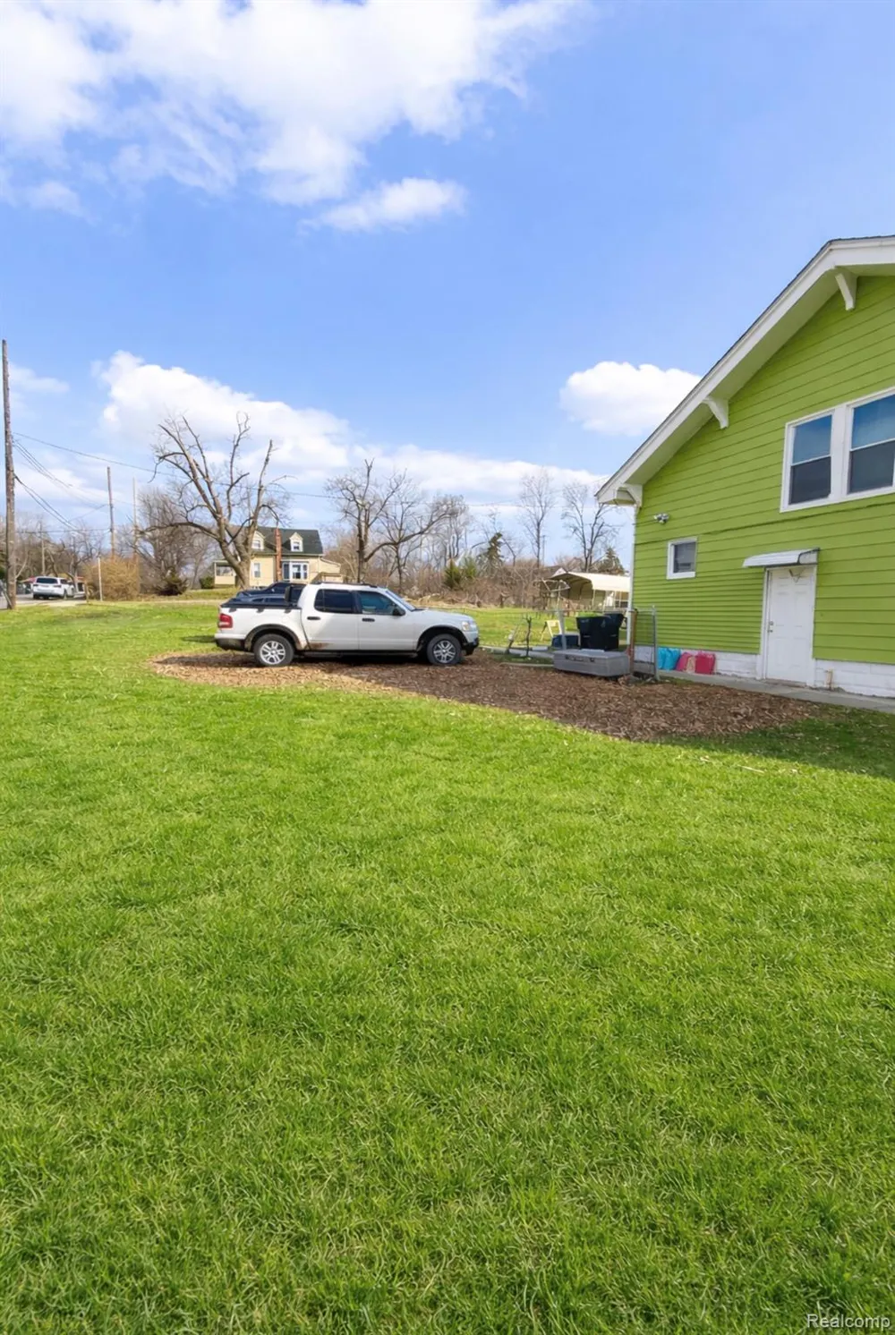 388 Perry Street Pontiac City, MI 48342