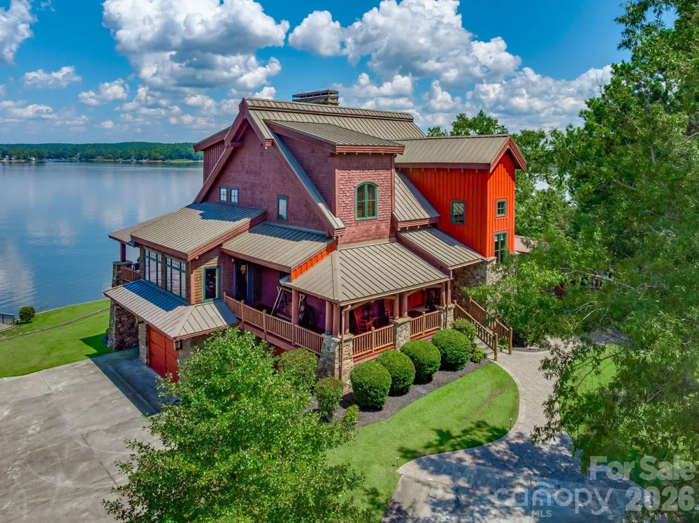 197 Smooth Rock Point Ridgeway, SC 29130