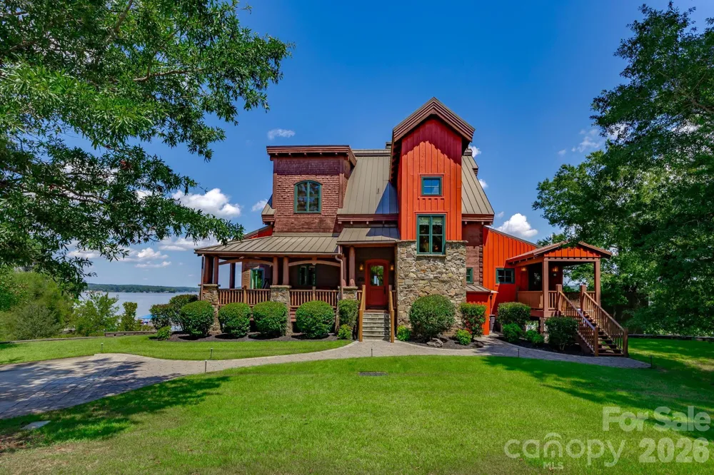 197 Smooth Rock Point Ridgeway, SC 29130