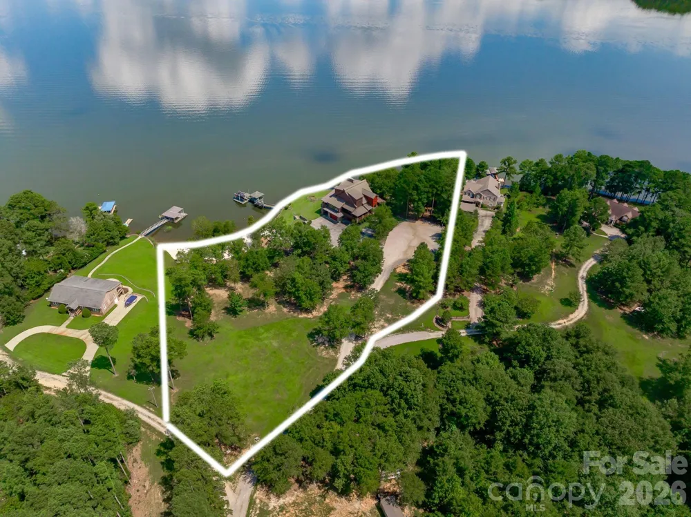 197 Smooth Rock Point Ridgeway, SC 29130