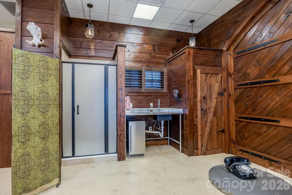 197 Smooth Rock Point Ridgeway, SC 29130