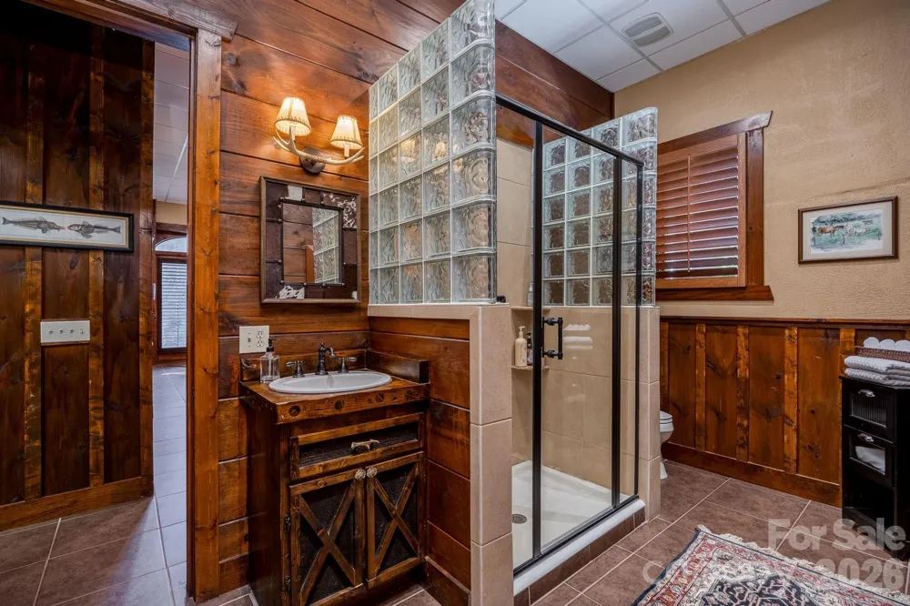 197 Smooth Rock Point Ridgeway, SC 29130