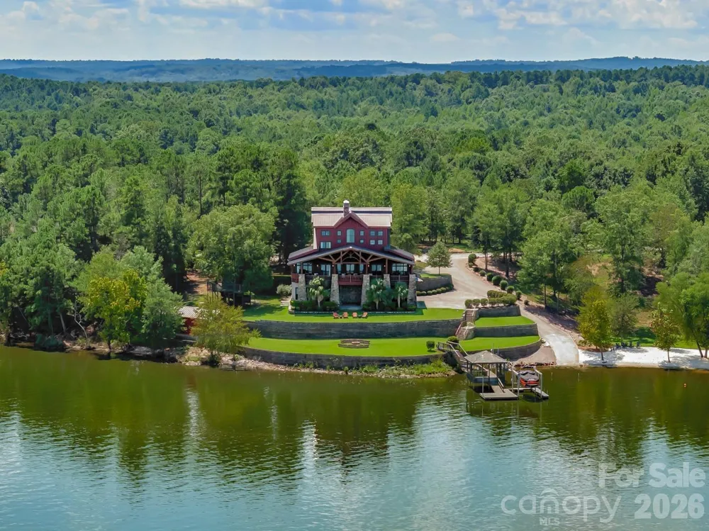 197 Smooth Rock Point Ridgeway, SC 29130