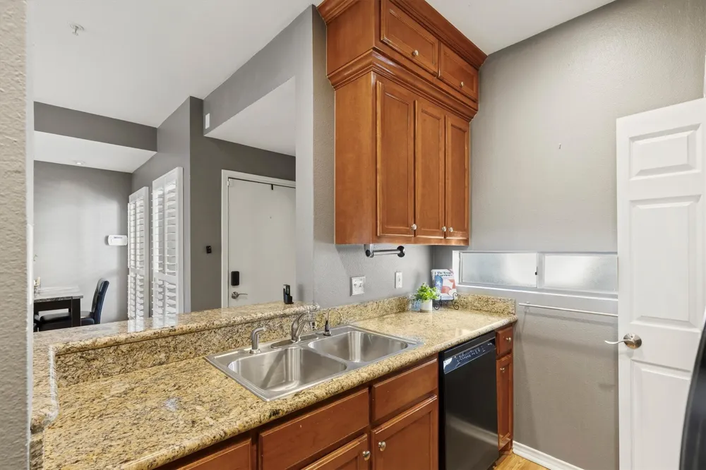 4104 Hall Street #334 Dallas, TX 75219