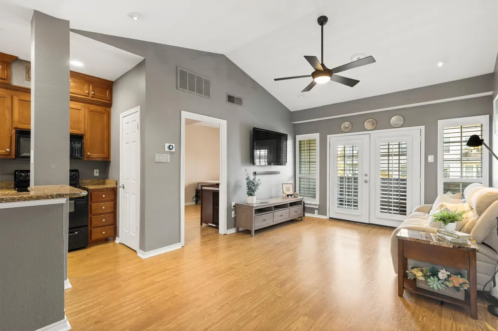 4104 Hall Street #334 Dallas, TX 75219