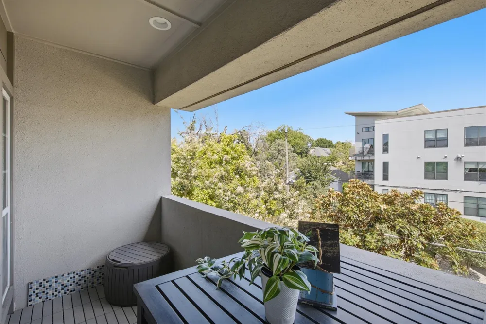 4104 Hall Street #334 Dallas, TX 75219