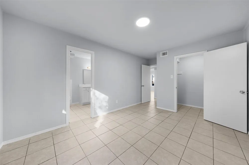 253 Locust Street S #2N Sulphur Springs, TX 75482
