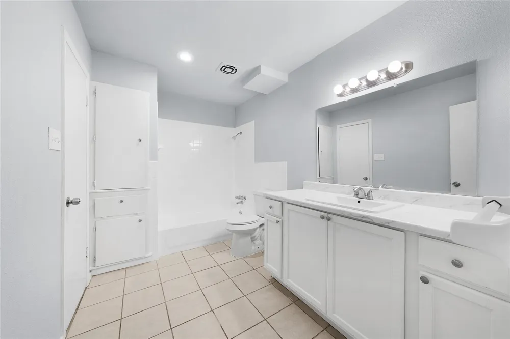 253 Locust Street S #2N Sulphur Springs, TX 75482