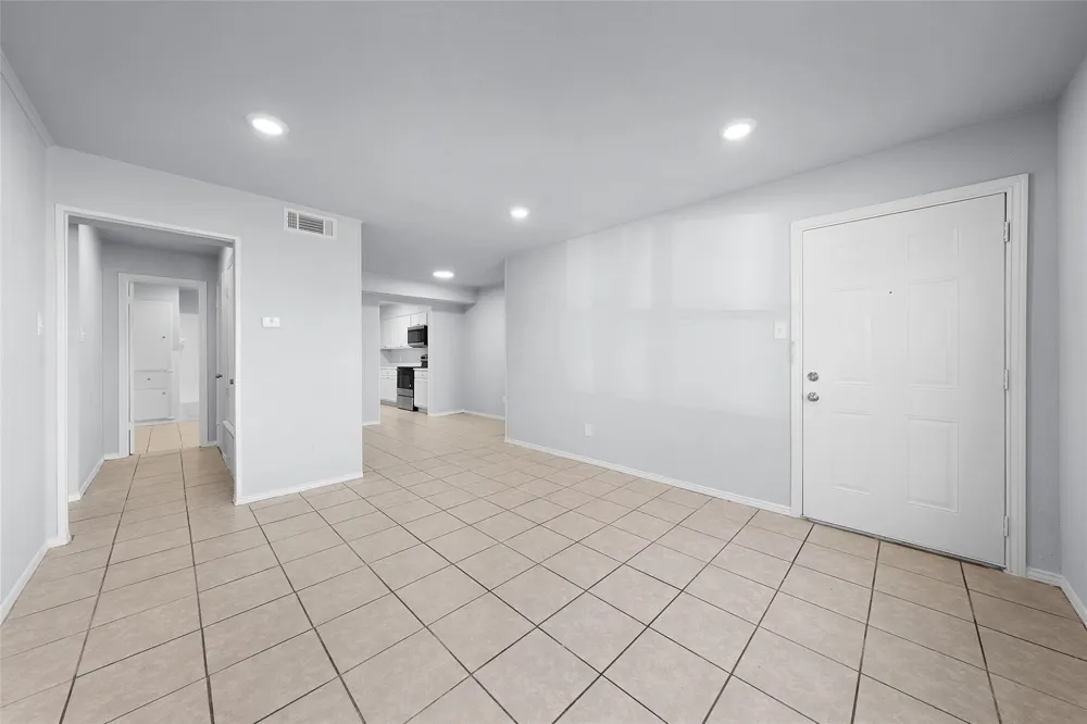 253 Locust Street S #2N Sulphur Springs, TX 75482