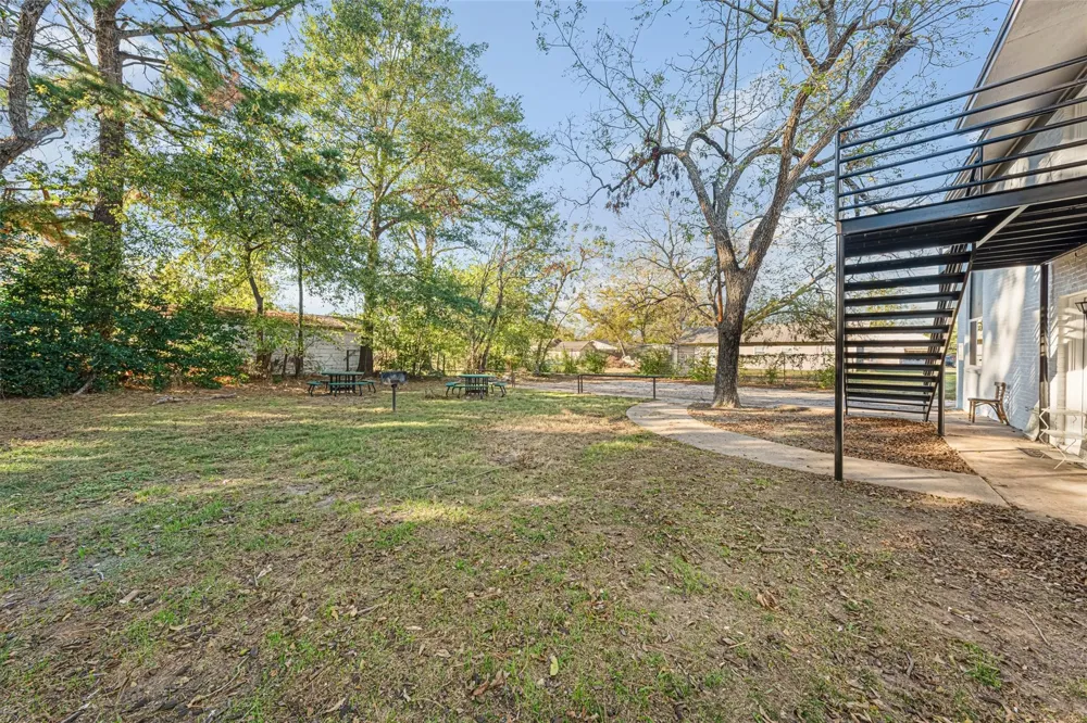 253 Locust Street S #2N Sulphur Springs, TX 75482