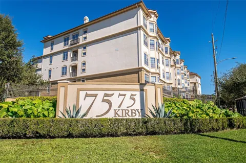 7575 Kirby Drive #3202