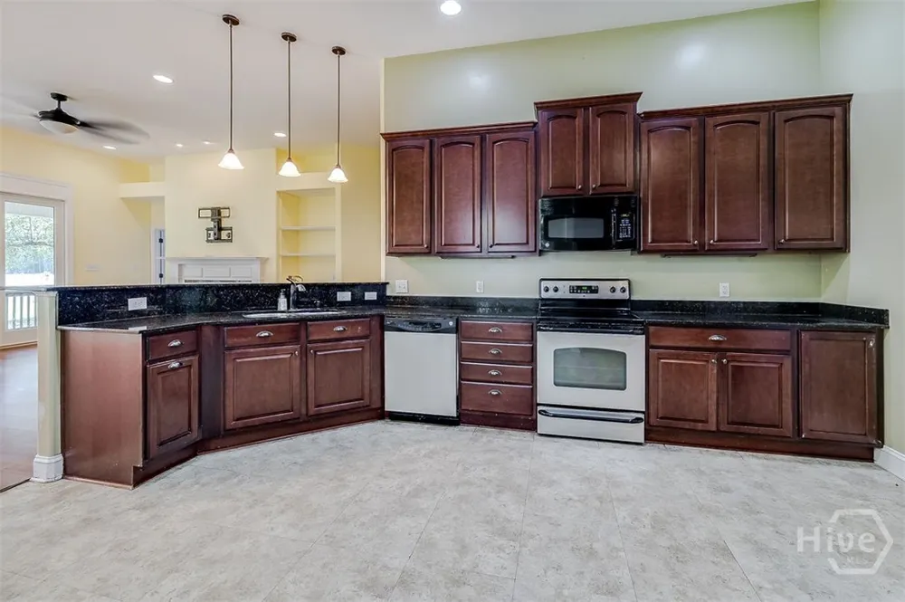 104 Myrtlewood Court Guyton, GA 31312