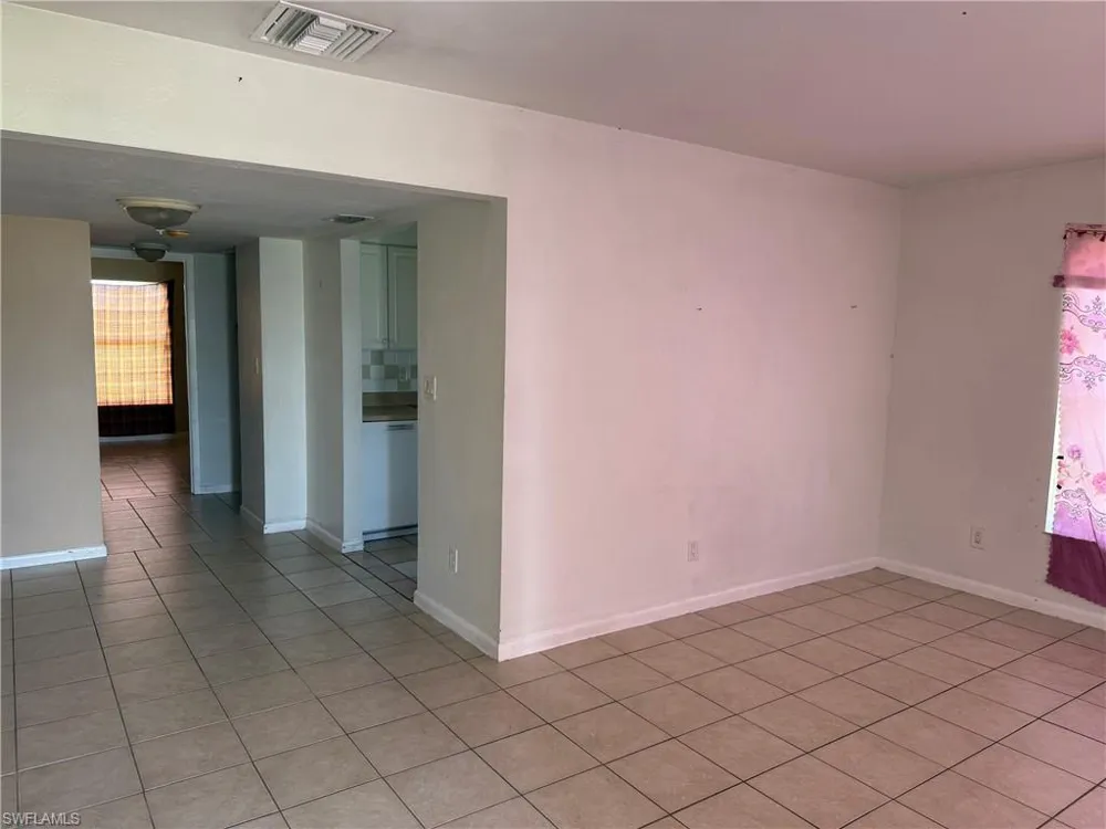 1131 S Loop Boulevard Lehigh Acres, FL 33936