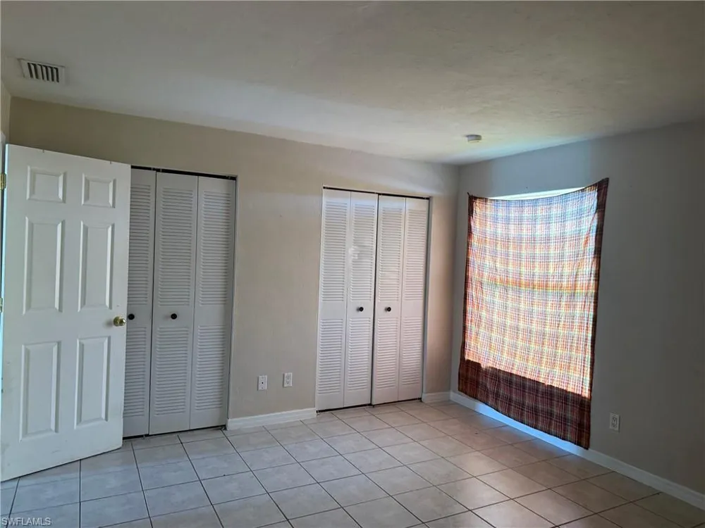 1131 S Loop Boulevard Lehigh Acres, FL 33936