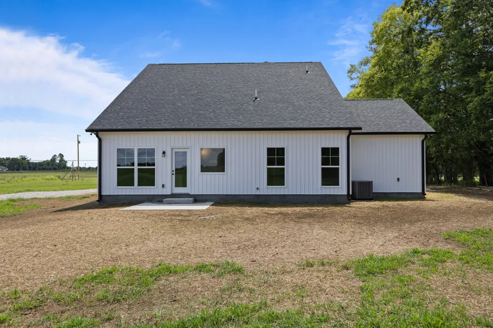 2134 Powell Ln Lewisburg, TN 37091