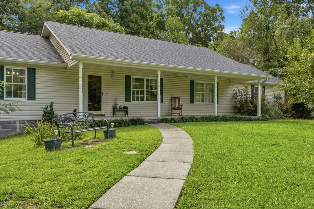 644 New Summit Hill Road Ringgold, GA 30736