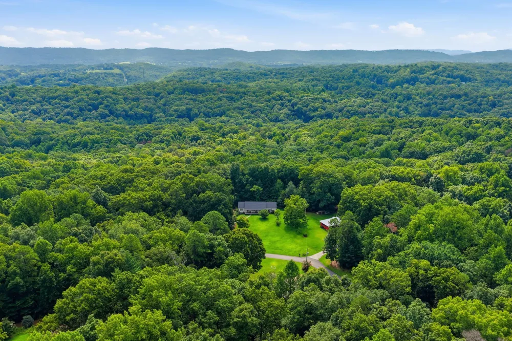 644 New Summit Hill Road Ringgold, GA 30736