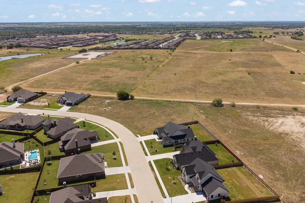 1823 Sudbury Drive Cleburne, TX 76033