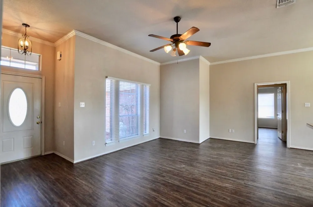 1838 Laura Street Weatherford, TX 76086