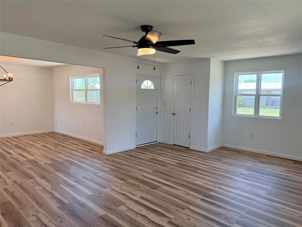 424 W Santa Fe Avenue Aspermont, TX 79502