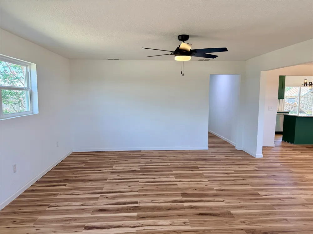 424 W Santa Fe Avenue Aspermont, TX 79502