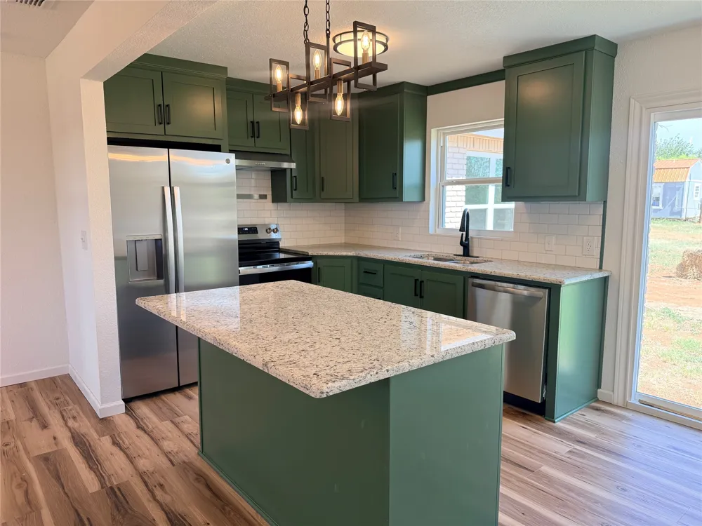 424 W Santa Fe Avenue Aspermont, TX 79502