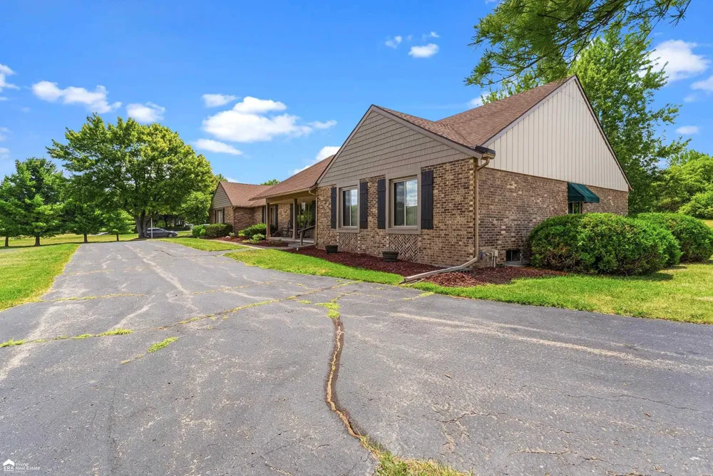 5034 E Cook Road Grand Blanc Charter Township, MI 48439