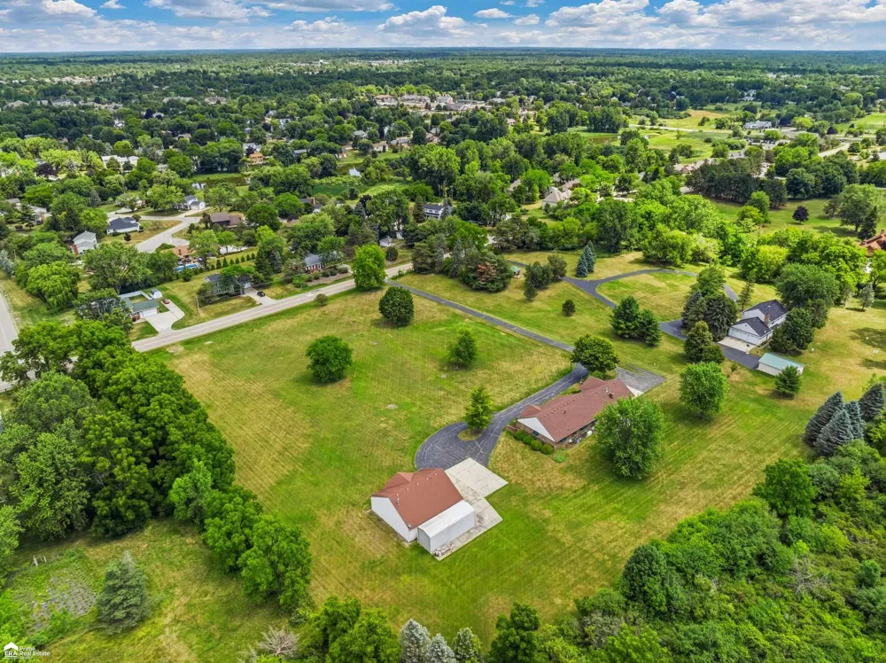 5034 E Cook Road Grand Blanc Charter Township, MI 48439