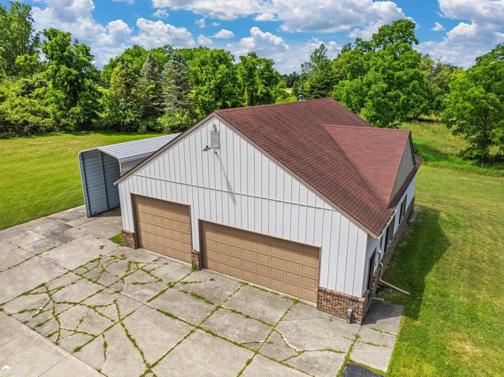 5034 E Cook Road Grand Blanc Charter Township, MI 48439