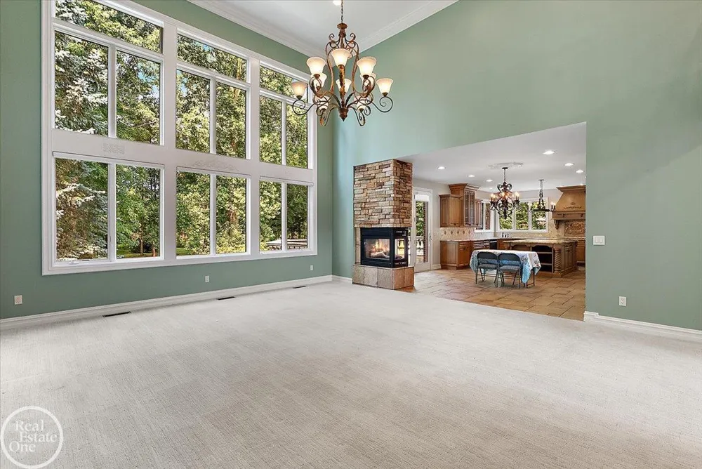 57177 Covington Drive Washington Township, MI 48094